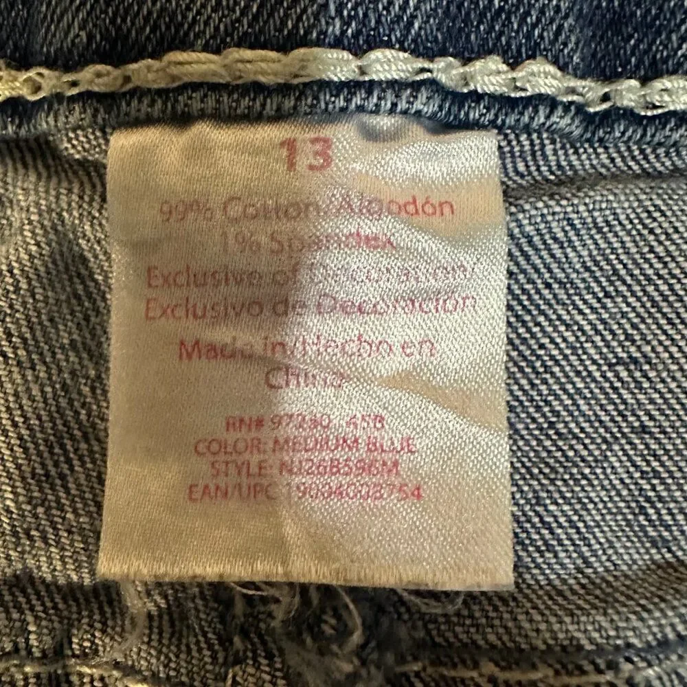 New Boundaries Denim Shorts Size 13 Embroidered Pockets NWT